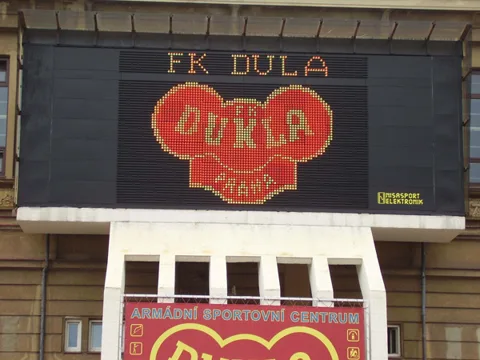 DUKLA Praha plnobarevná světelná tabule